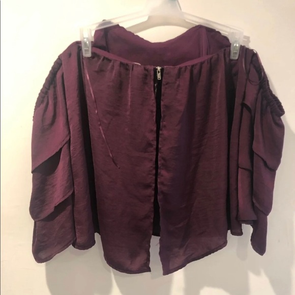 Open back flowy wine blouse from Francesca’s - Picture 3 of 4